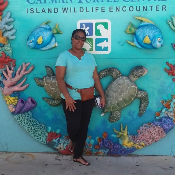 Meet your Posher, Taneesha - Picture 1 of 1